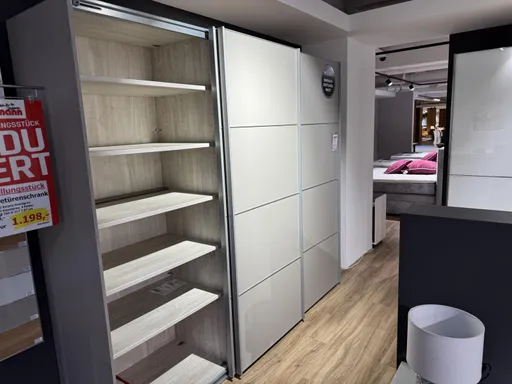 Schwebetürenschrank Phönix F17